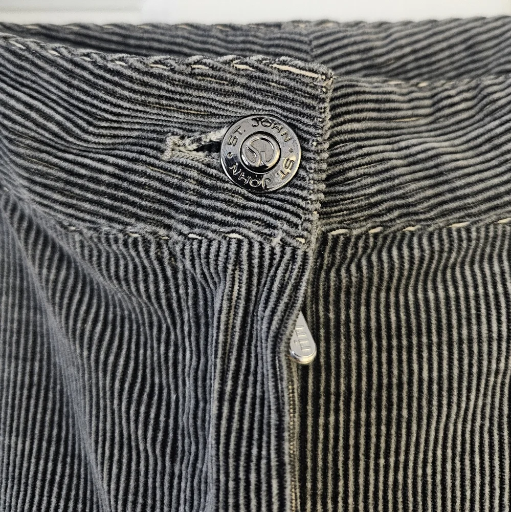 St. John Sport Gray Corduroy Ladies Jeans - Picture 4 of 5